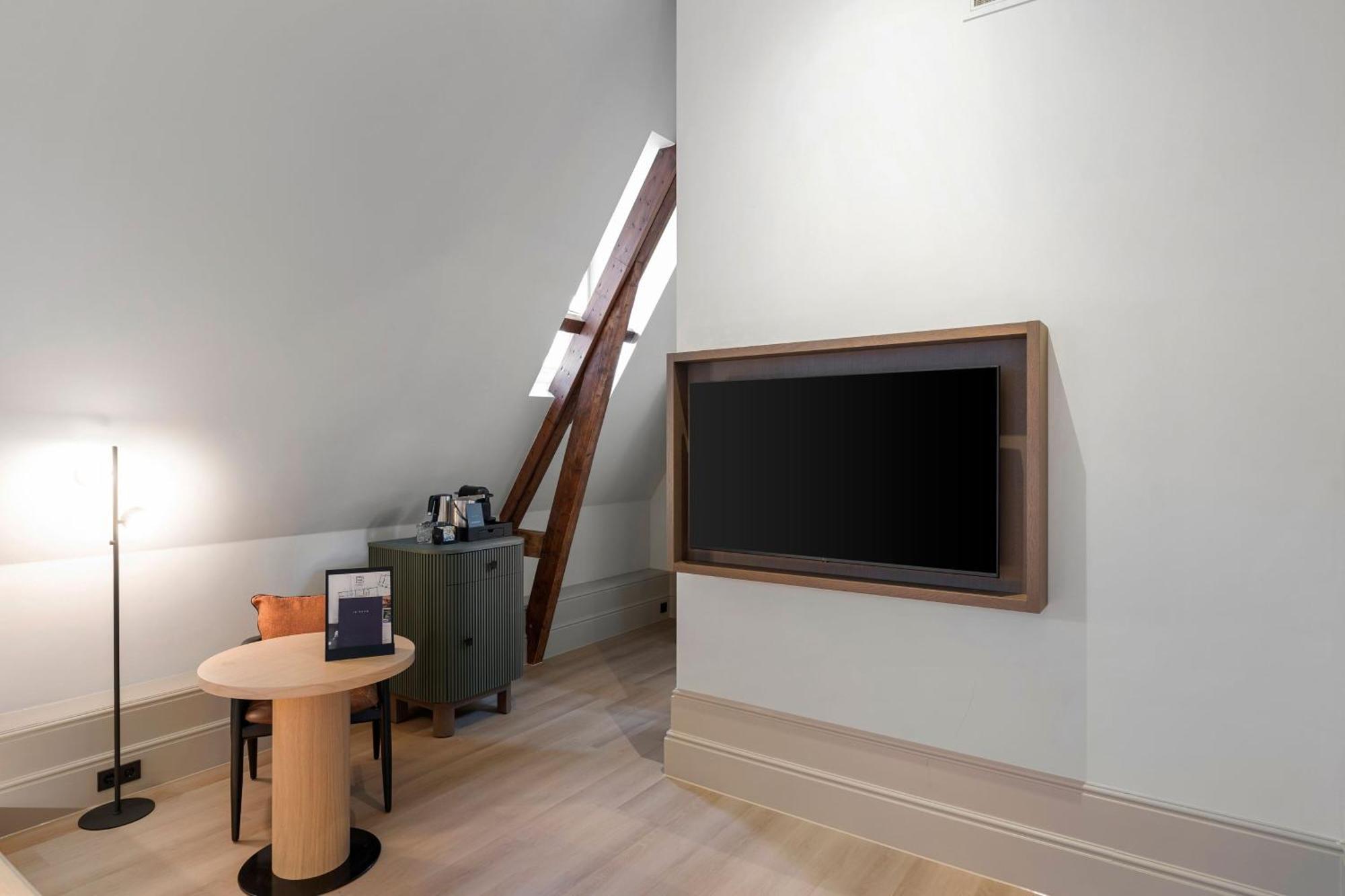 The College Amsterdam, Autograph Collection Hotel 5*